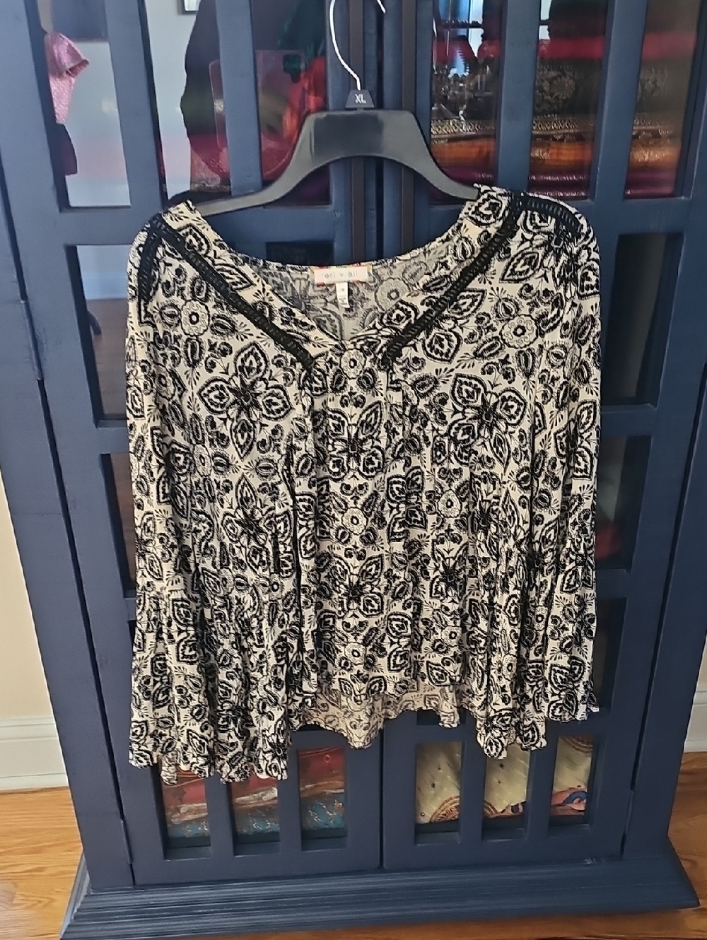 Women's Black & Cream Printed Boho Tunic Top